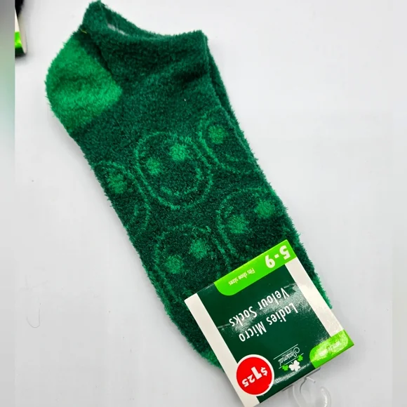 HOLIDAY SOCKS NWT Lot 8 Pks Total Christmas Halloween St. Patrick V-day Sz 9 - Picture 9 of 11